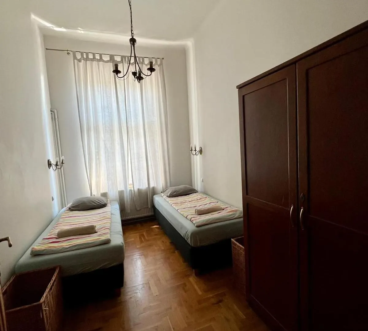Old Town Apartments Krakow 0*,  Polonya